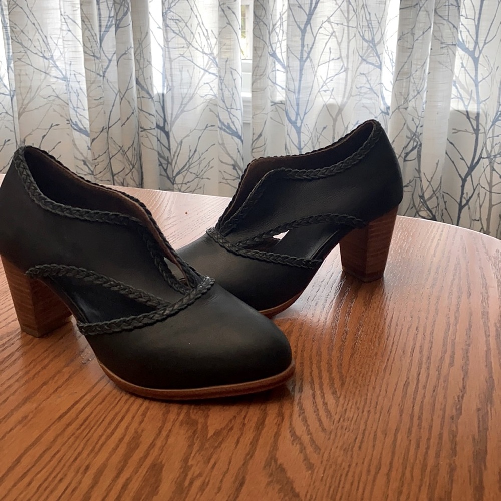 ELF Spirit Walker Booties 8.5